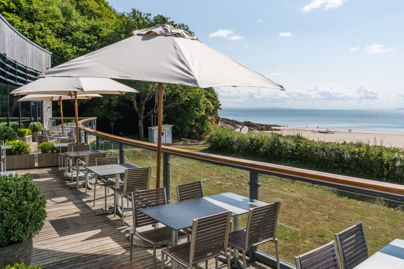 restaurant-in-saundersfoot-lan-y-mor-restaurant